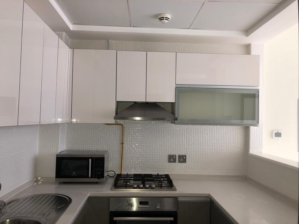 1 bedroom w/ kitchen appliances / 4 cheques / Glitz 3 Tower 2